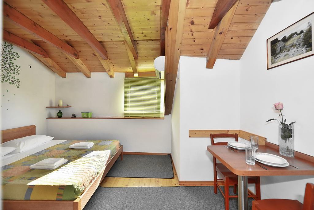 Apartments Mirabella Omiš Dış mekan fotoğraf