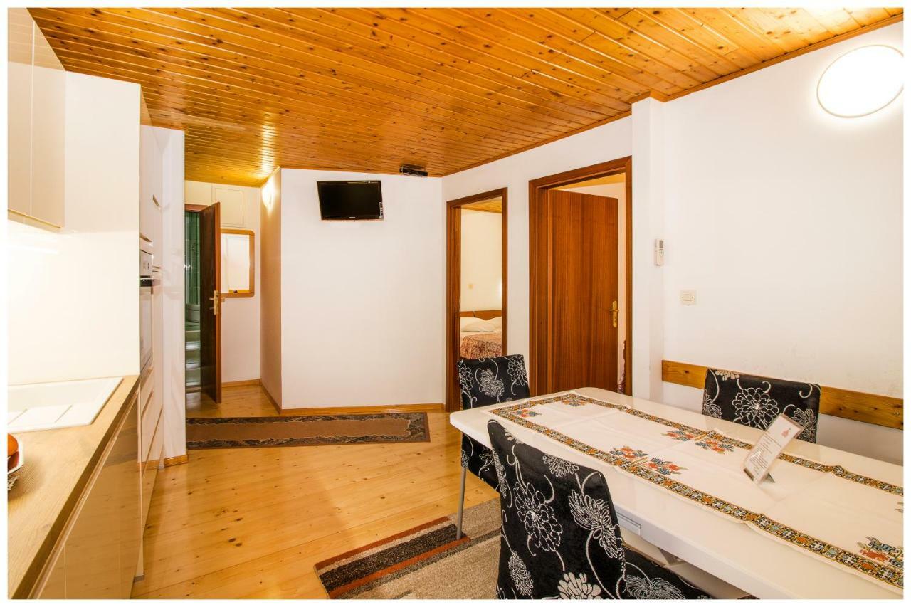 Apartments Mirabella Omiš Dış mekan fotoğraf